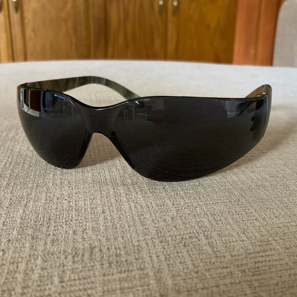 Camo Frame with Gray Lens Biker Style Sunglasses - Brand New - Picture 9 of 14